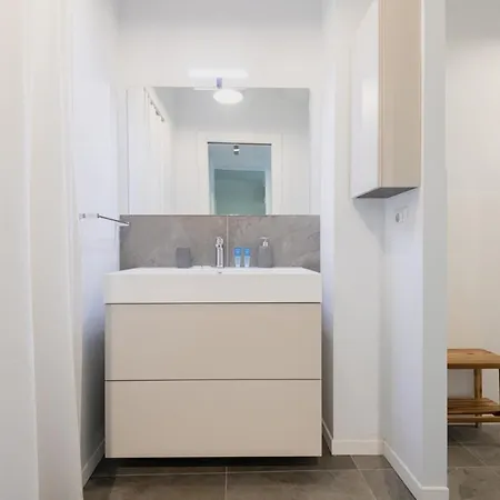 Easylife - Rifugio A 2 Min Dall'ospedale Niguarda * ミラノ